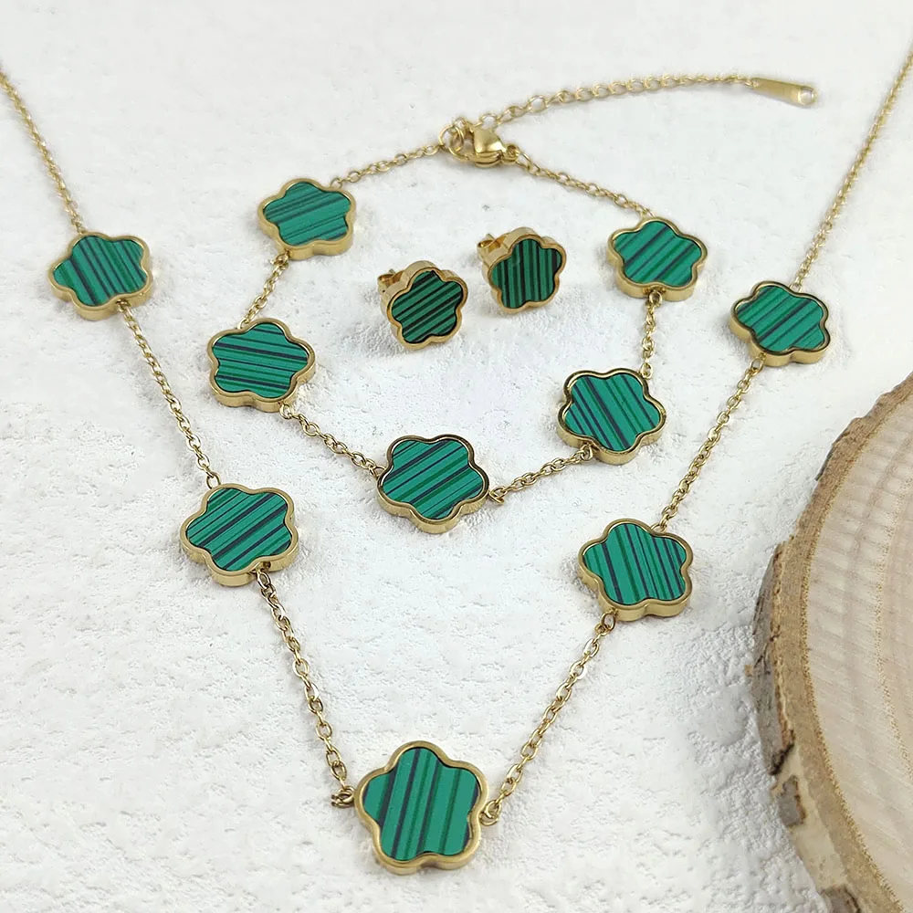 

Lucky Five-petal Flower Five-leaf Clover Bracelet Earrings Necklace Three-piece Set for Woman Stylish Accessories Party Jewelry