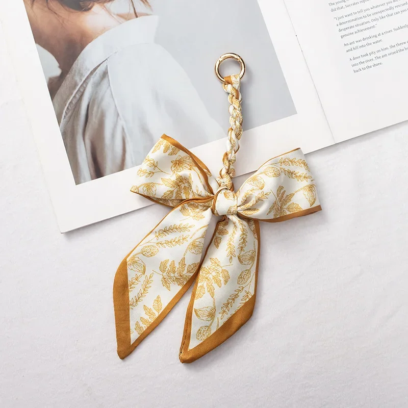 

New Fashion Car Key Ring Webbing Holder Hand Woven Soft Silk Scarf Keychain for Women Bag Ribbon Bowknot Pendant Charm Gifts