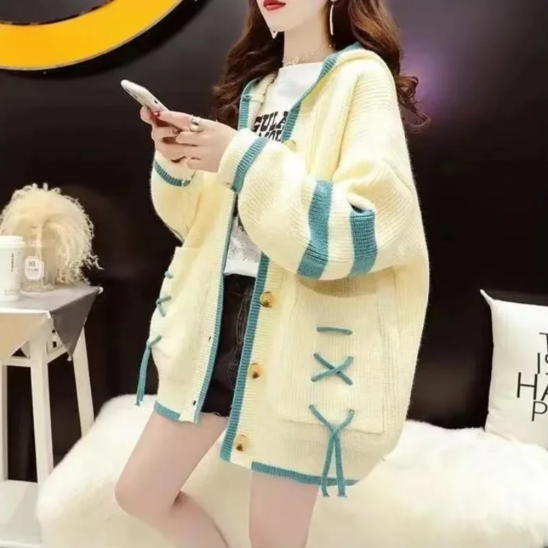 2023 Autumn and Winter New Women's Color Matching Lace Up Hat Sweater Coats Fashion Leisure Loose and Versatile Cardigan Sweater