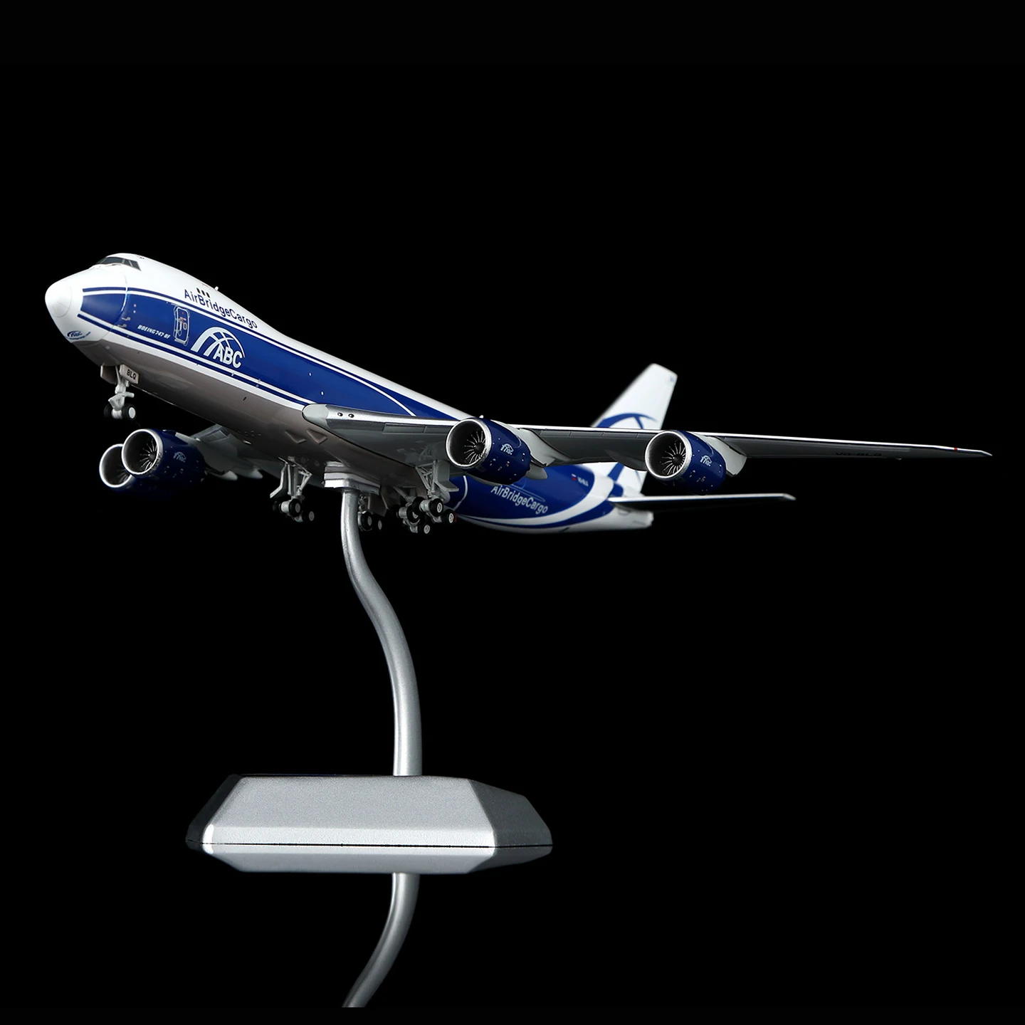 B632601 Alloy Collectible Plane Gift HX Models 1:400 Air Bridge Cargo Boeing B747-8F Diecast Aircraft Jet Model VQ-BLQ