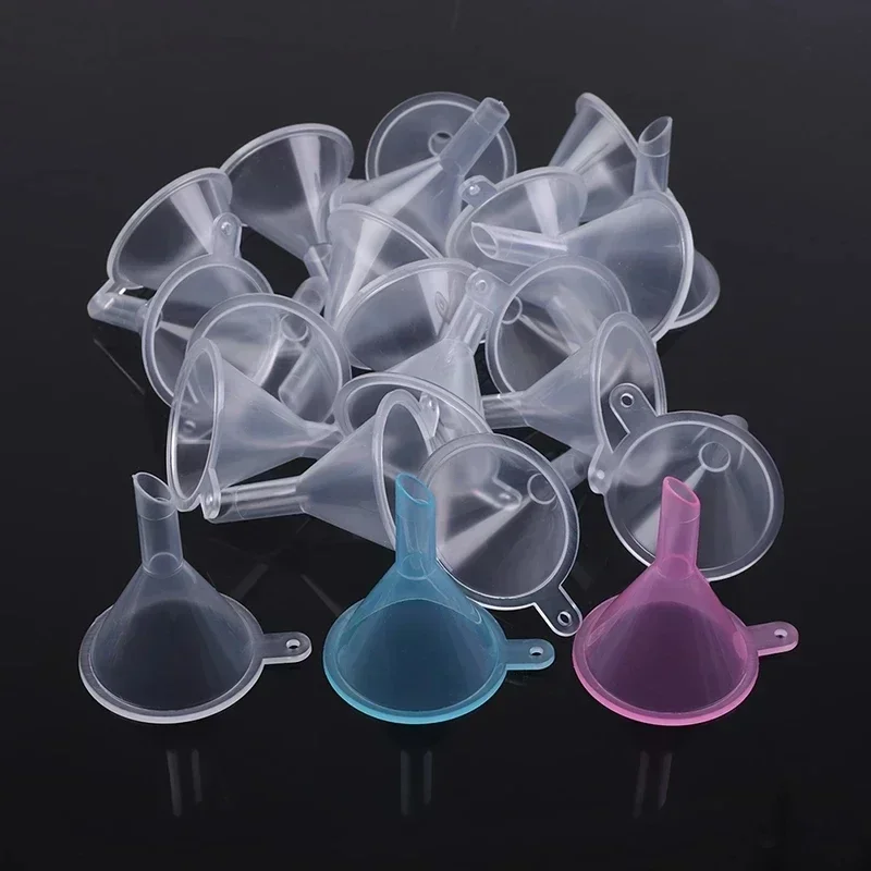 100pcs/lot Mini Liquid Oil Funnels Plastic Small Funnels For Perfume  Kitchen Gadget Empty Bottle Packing Tools view 4