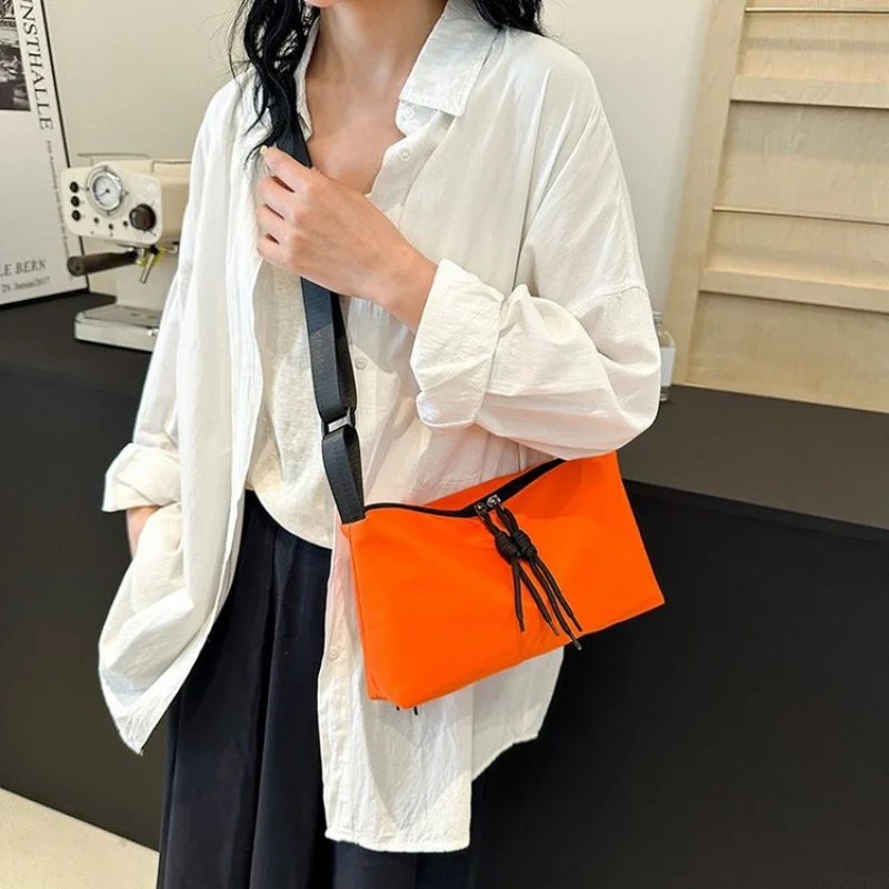 

Popular Classic High-End Leather Women's Tote Bag Luxury Brand Fashionable Elegant Chic Embellishment Daily Bag​