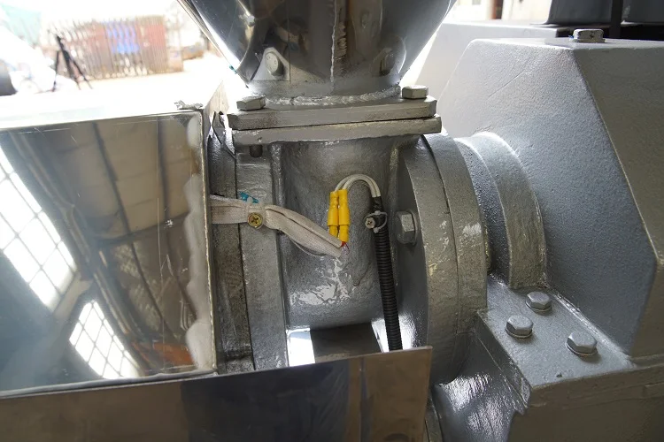 آلة تصنيع D'huile متعددة الوظائف آلة صغيرة من Echelle D'extraction D'huile Huile De Soja Arachide Noix De Coco