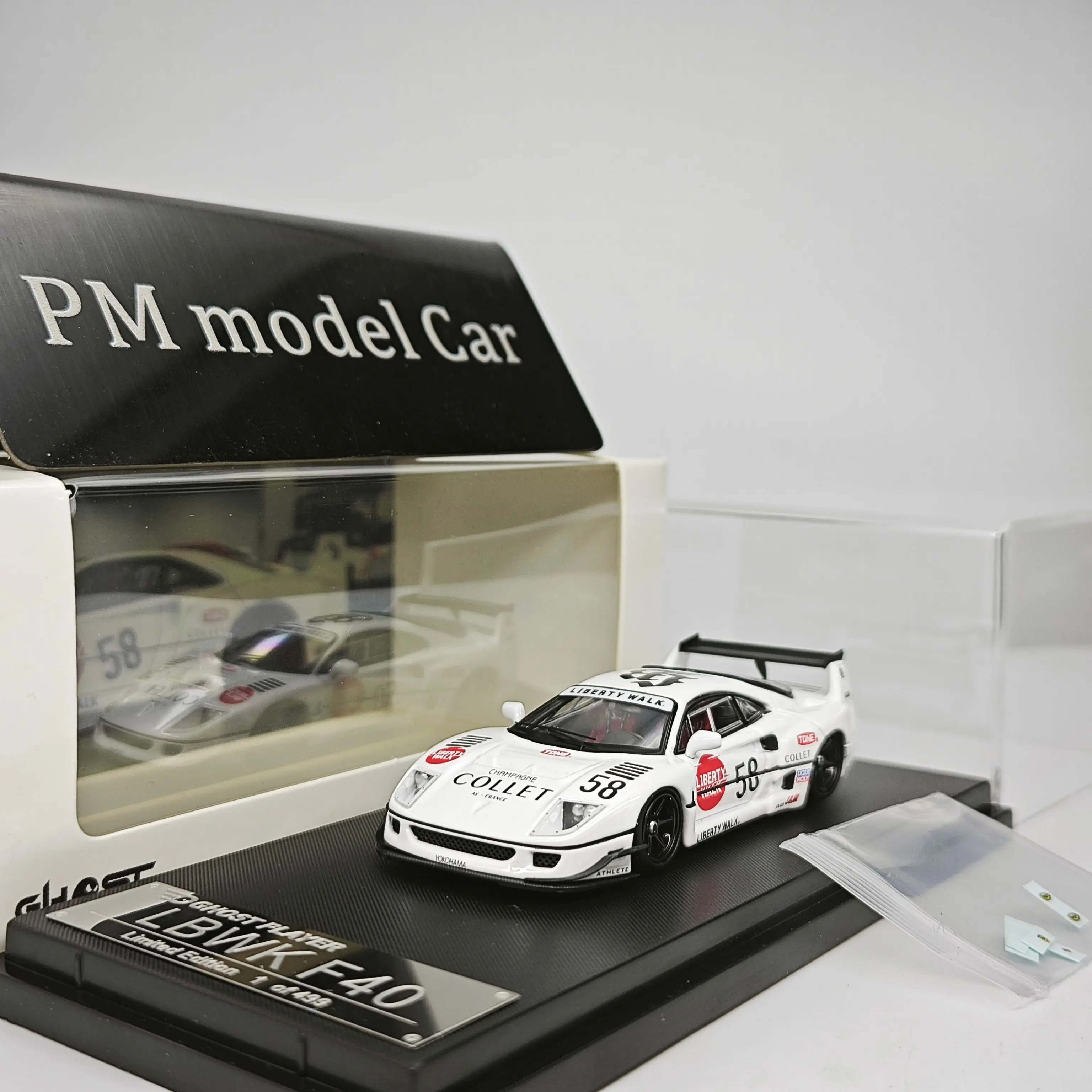 SW 1:64 F40 LBWK GHOST PLAYER Custom Edition Alloy Diecast Model Car Collectible Gift