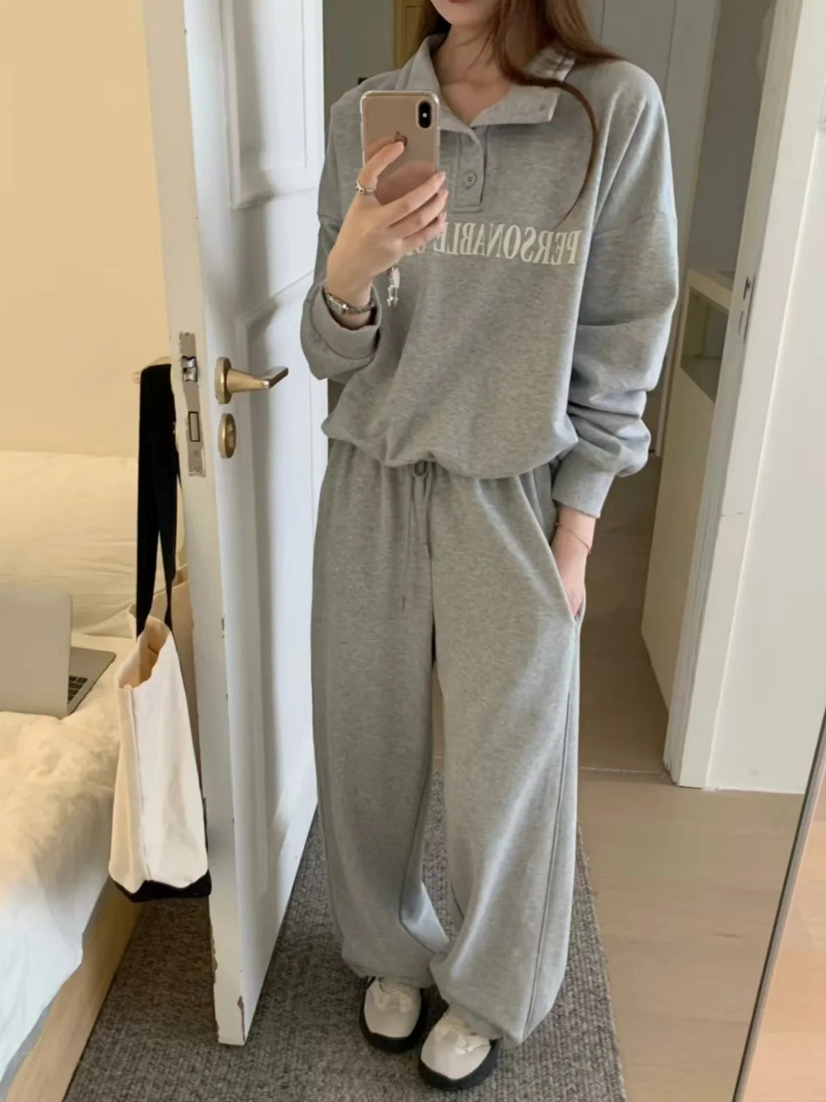 Spring‑Autumn Spliced Print Casual Versatile Top, Sports‑Style Color‑Block Stand‑Collor Letter Thin Sweatshirt lightweight