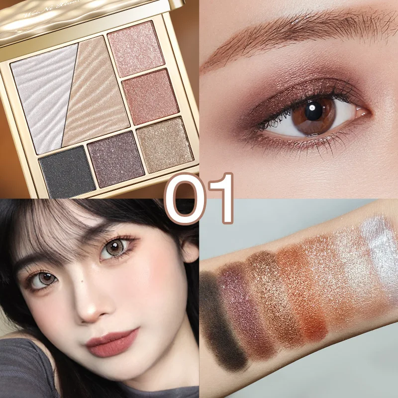 تتميز مجموعة المكياج الخفيفة The Little Bear Chasing 5 ألوان وألوان أحمر الخدود وظلال العيون والكنتوري الكل في واحد