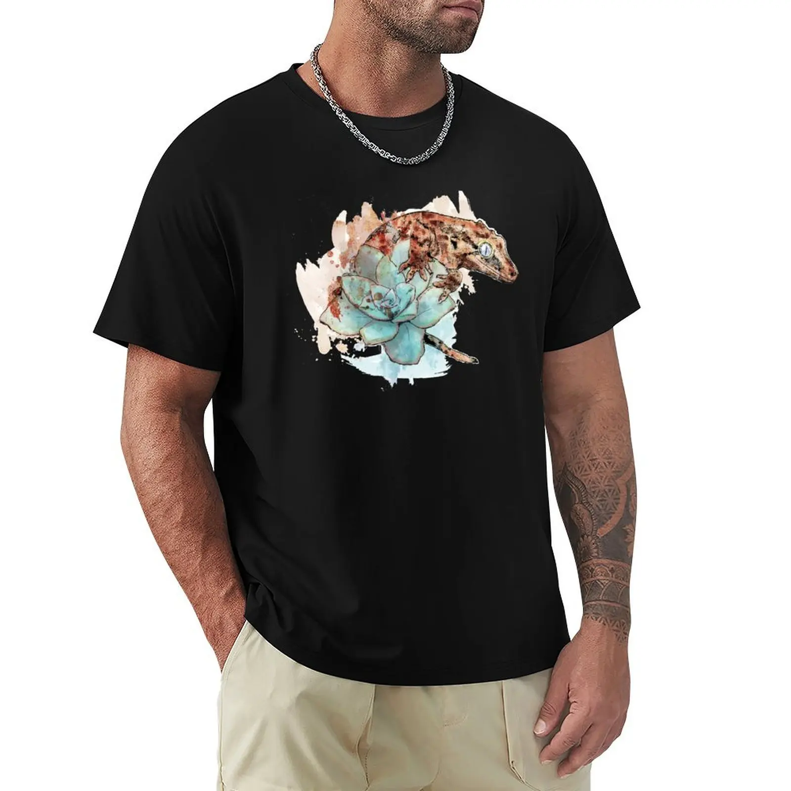 Gargoyle Gecko on Succulent T-Shirt Big and Tall Basic Tee Shirt