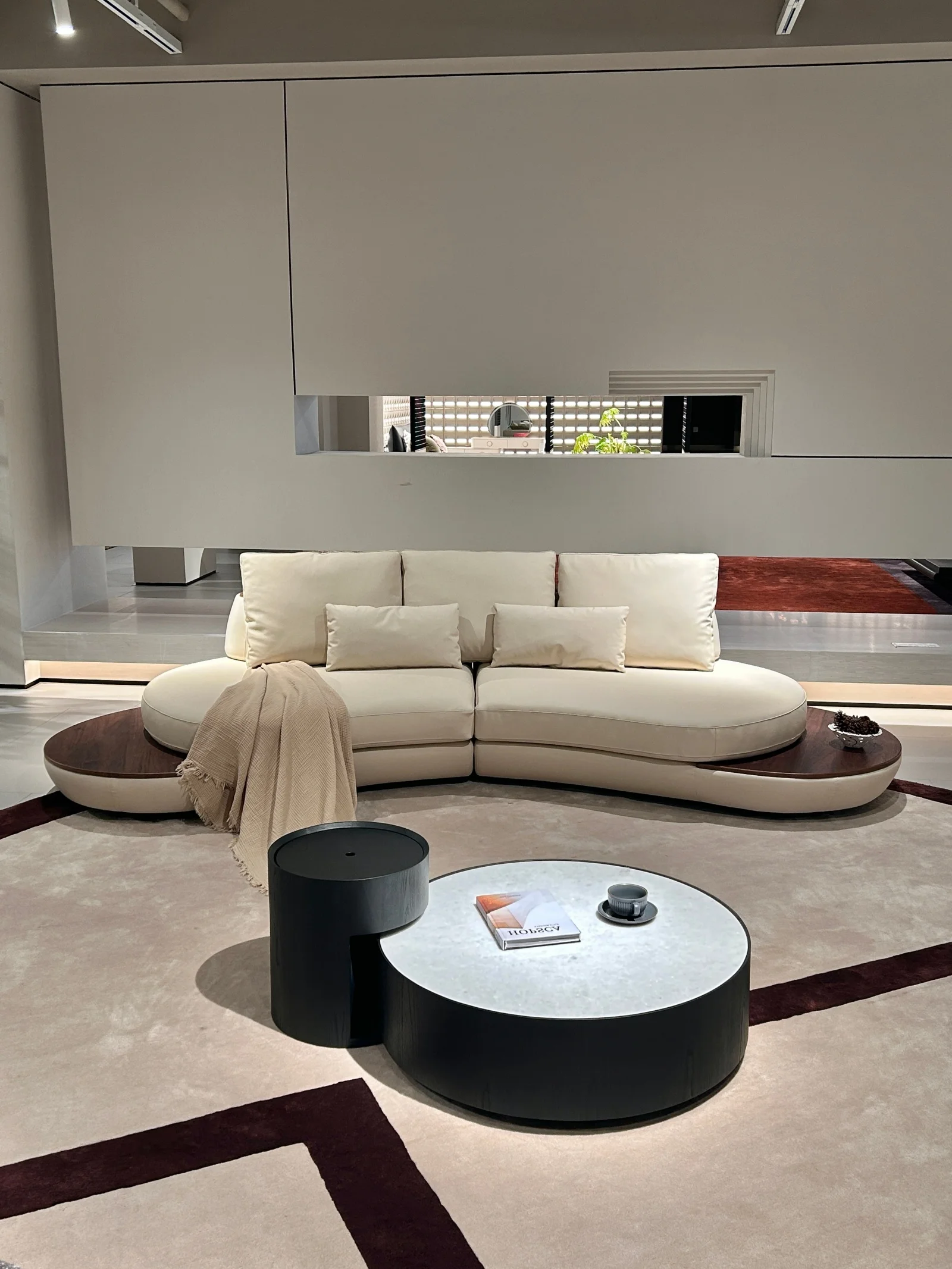 Cream Curved Modular Sofa With Wooden Tray Ends Pillow Backrest Comfy Deep Seat Low Profile For Living Room Villa Bedroom Home