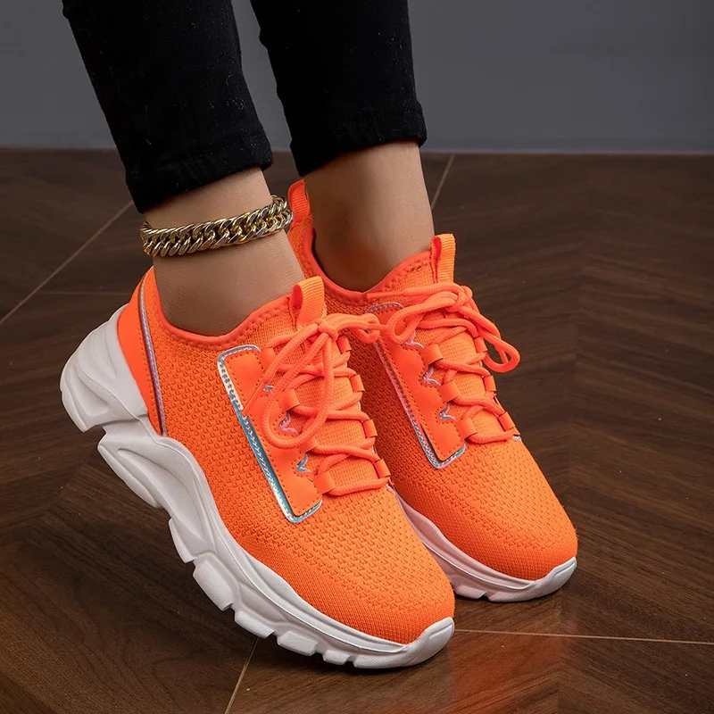 

2025 Hot Selling Autumn Womens Sports Shoes Low Cut Thick Soled Versatile Walking Shoes Simple Outdoor Commuting Casual Shoes