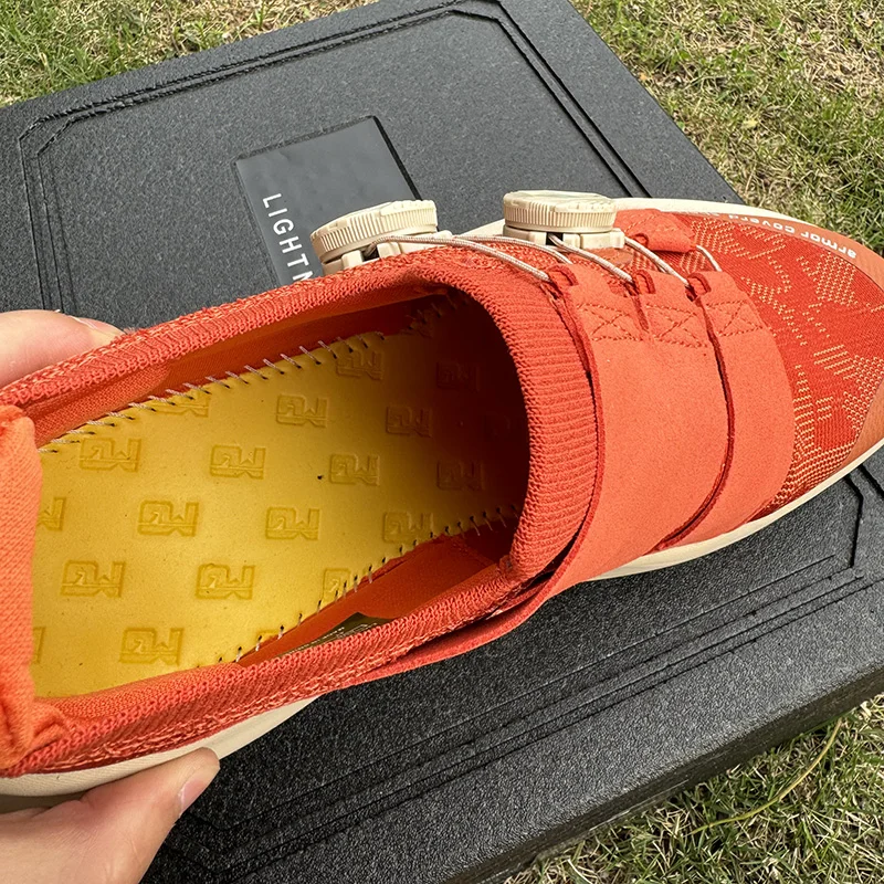 New 2025 Summer Breathable Walking Shoes Breathable Shoes Soft Bottom Shock Absorption Casual Running Shoes Very Good