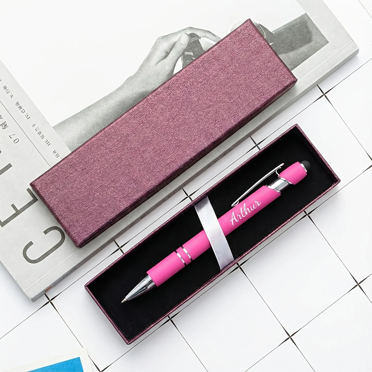 Gravierter Kugelschreiber mit personalisiertem Namen, 2-in-1-Metallstift mit exquisiter Geschenkbox, geeignet für den professionellen Geschäftsgebrauch – Detail 5