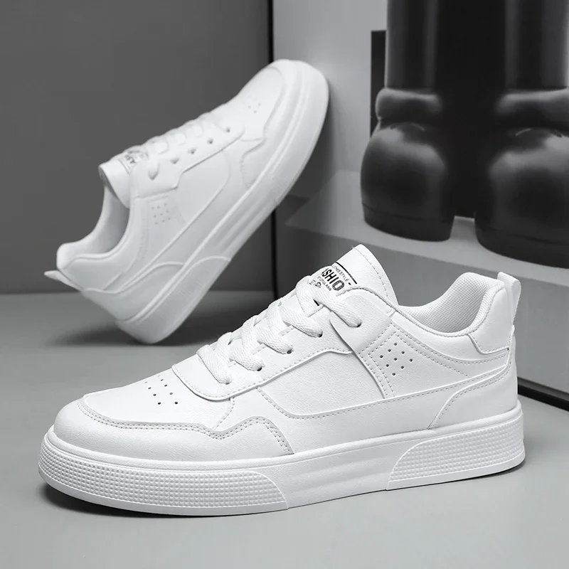 Leather Men Skateboarding Shoes Lightweight Running Shoes Platform White Casual Sneakers Outdoor Breathable Tennis Sports Shoes