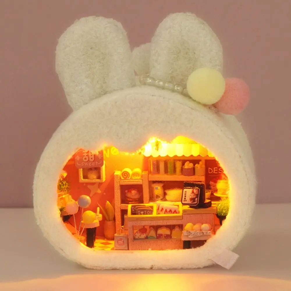 Mini maison de poupée en bois faite à la main, artisanat à lueur chaude, Kit de fabrication de petite maison, peluche robuste, boutique de desserts, Figurines miniatures