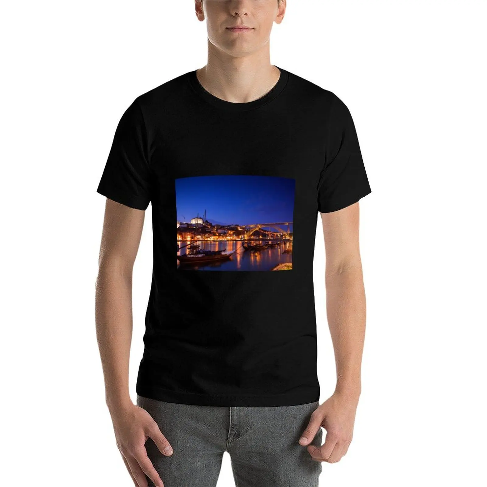 

Porto, Portugal. T-Shirt cotton t shirts high quality t shirt for man 100 percent cotton man t shirt summer T-Shirt