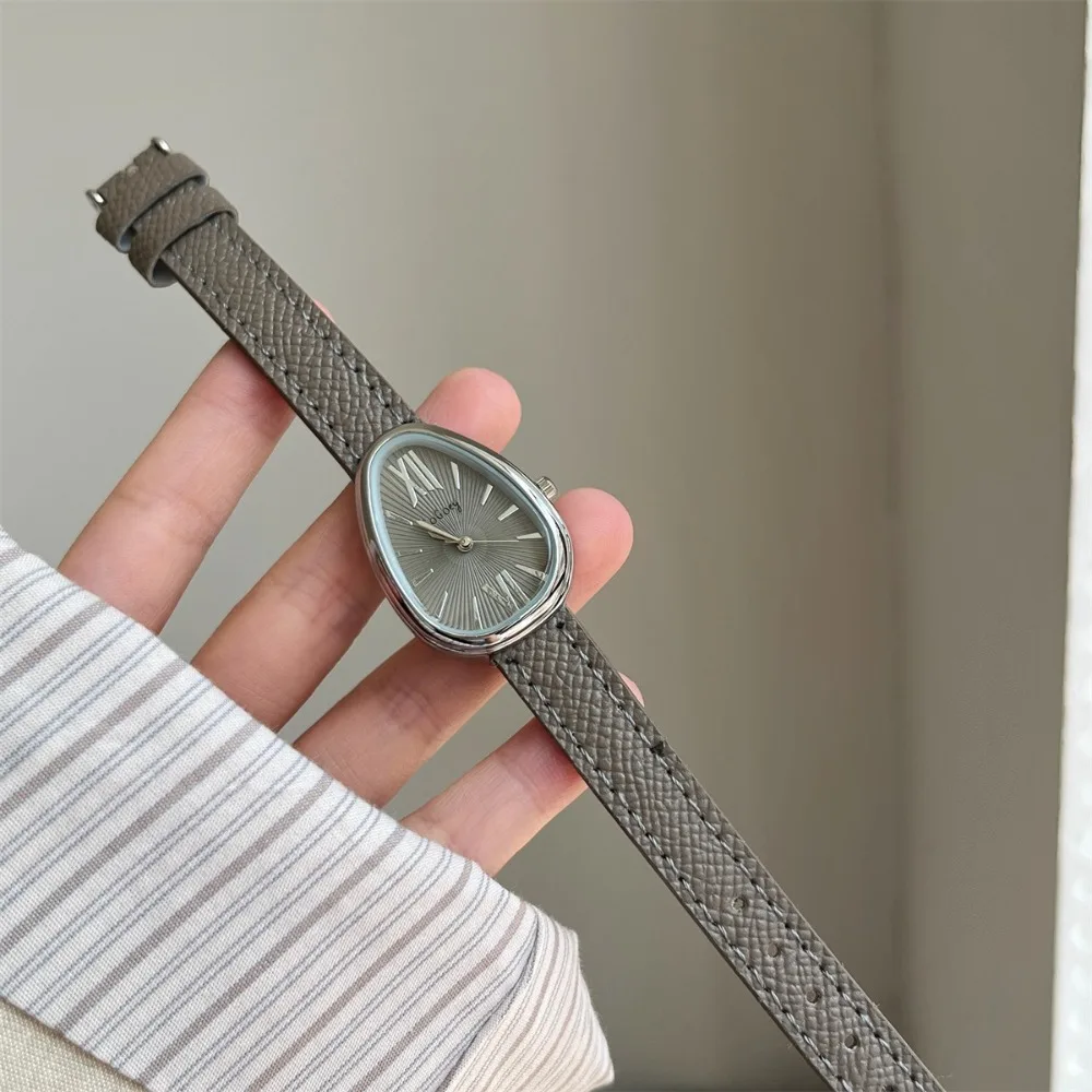 New Luxury Snake Dial Watch Brand Elegant Quartz Wristwatch Clock Women