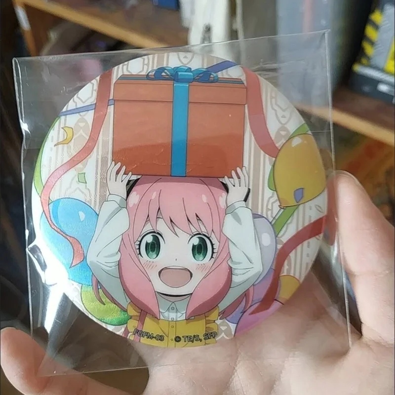 Spot Goods Kayou Personaggio anime Spy×Family Distintivo rotondo per zaino Accessori per vestiti Spilla per cartoni animati Raccogliere un regalo per un amico