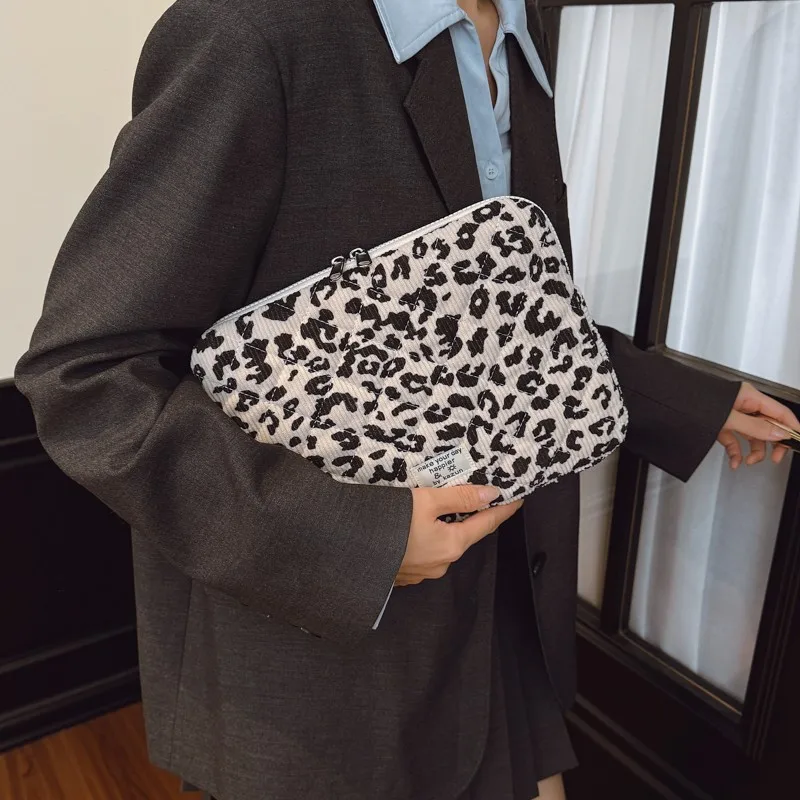 Leopard Print Laptop Sleeve Computer Bag Laptop Carrying Case for 11/13/15 Inch Laptops