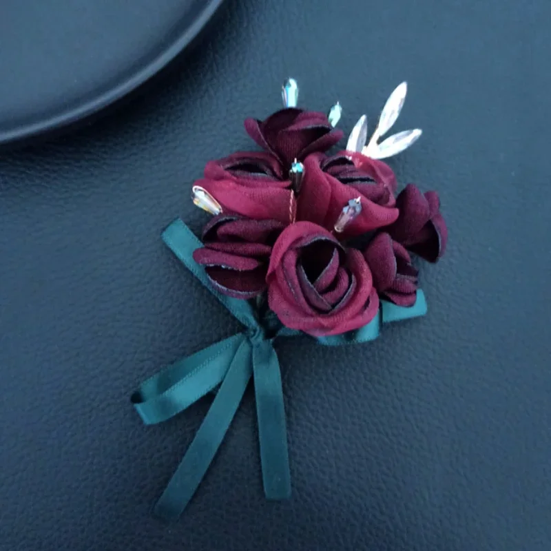 High-end Cloth Art Silk Yarn Flower Brooches for Women Crystal Elegant Corsage Lapel Pins Suit Cardigan Collar Pin Accessories