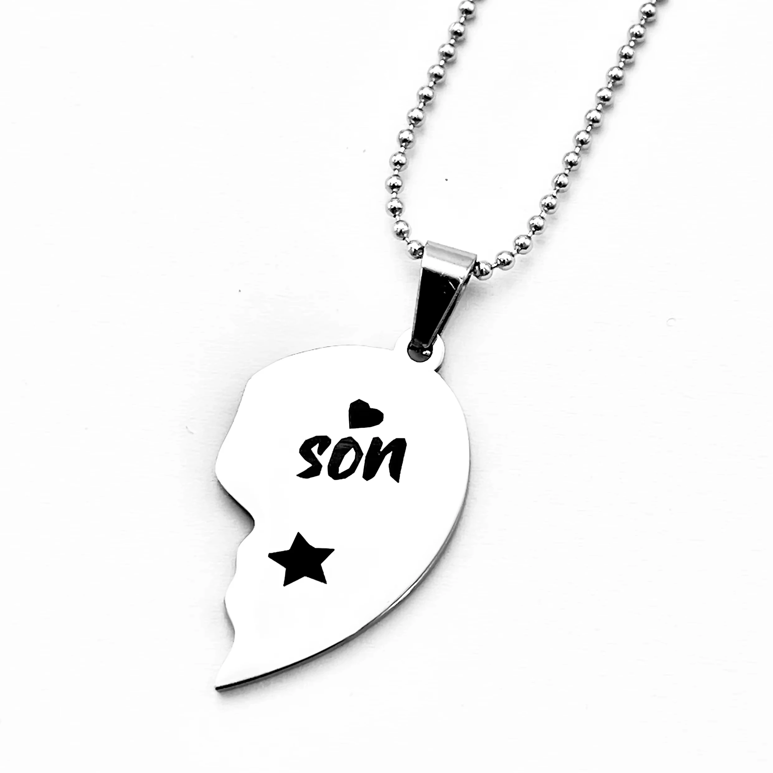 New Hot Selling Mother Daughter Son Heart Puzzle Pendant Necklace Stainless Steel Sun Moon Necklaces Mom Children Gift 2pcs