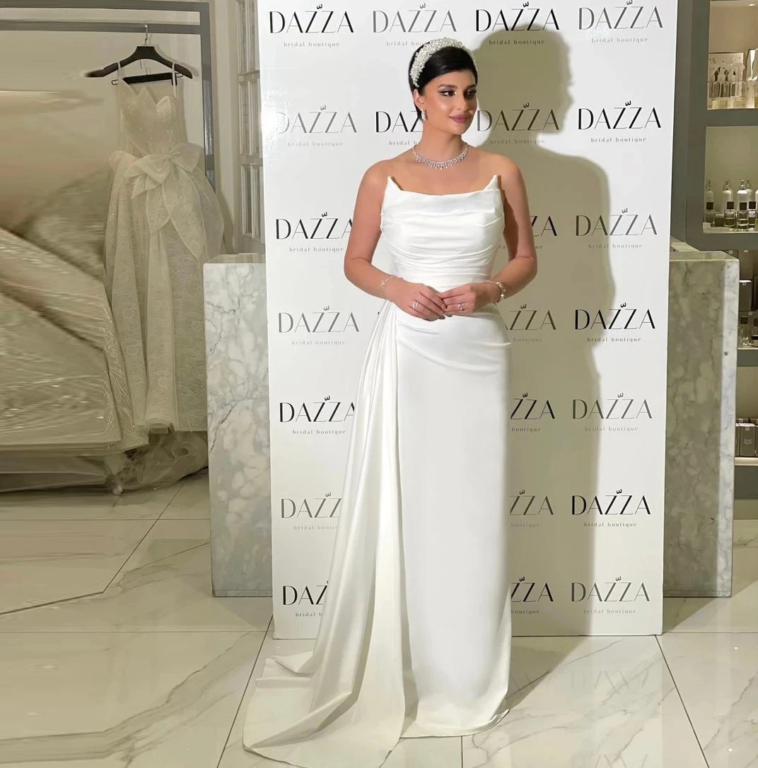 Elegante abito da sera a sirena senza spalline senza maniche in raso bianco per le donne 2024 abito da ballo formale per feste di matrimonio di compleanno di lusso