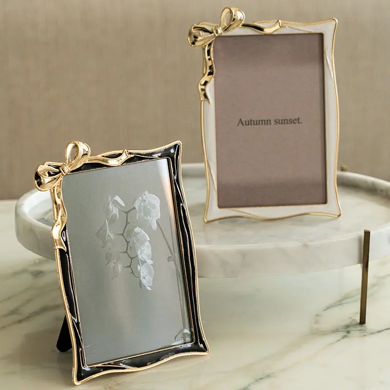 

French Style Metal Photo Frame,Elegant Tabletop Display for Anniversary,Luxury Living Room Home Decor and Gift Idea with Carving