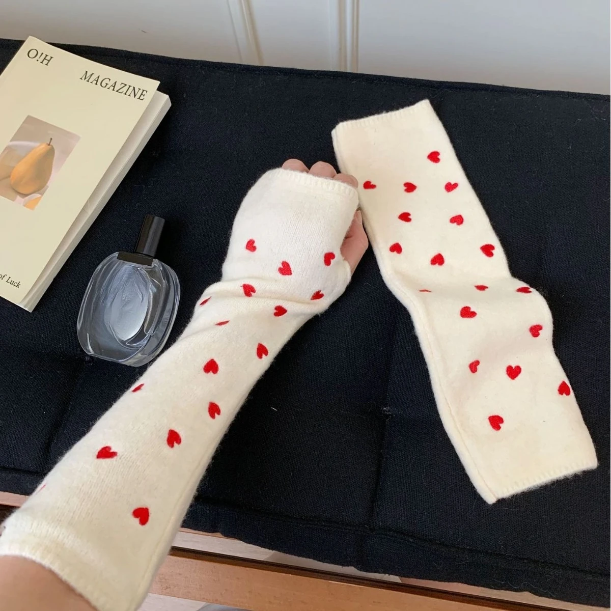 Women Long Knitted Fingerless Arm Warmers Heart Embroidery Design Autumn Winter Warm Stretchy Arm Covers Daily Long Gloves