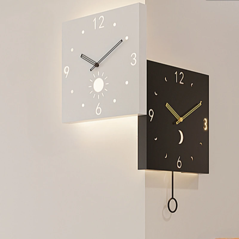 

Girls Nordic Metal Wall Clock Room Small Unusual Hands Silent Design Wall Clock Minimalist Creative Fashion Horloge Home Decor