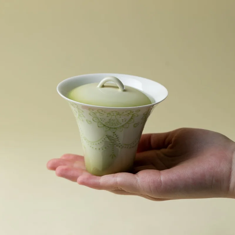 

Color hand-painted thin tire cover bowl, high-end pastel skim tea, bowl Chinese light green, tea making bowl