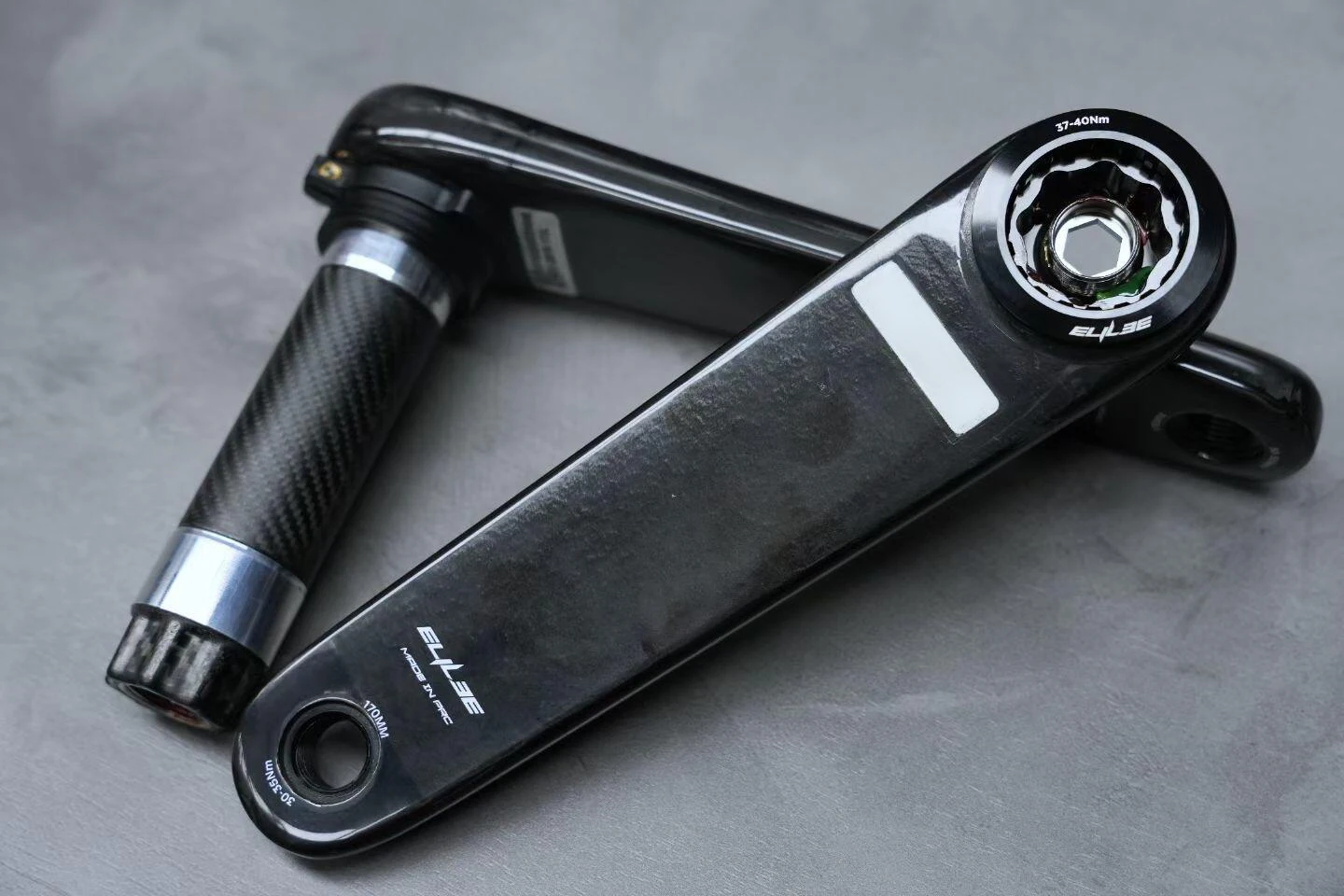 

ELILEE X-Novanta(X260) Integrated Carbon Spindle Crank;Full Carbon Crank;Ultra Light Crank;Road Bicycle Crank Arm