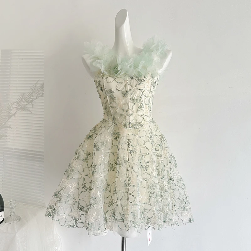 

Green Embroidered Mini Dress Party Three-dimensional Flower One-shoulder Fitted Dress with A-line Plunging Neckline for Women