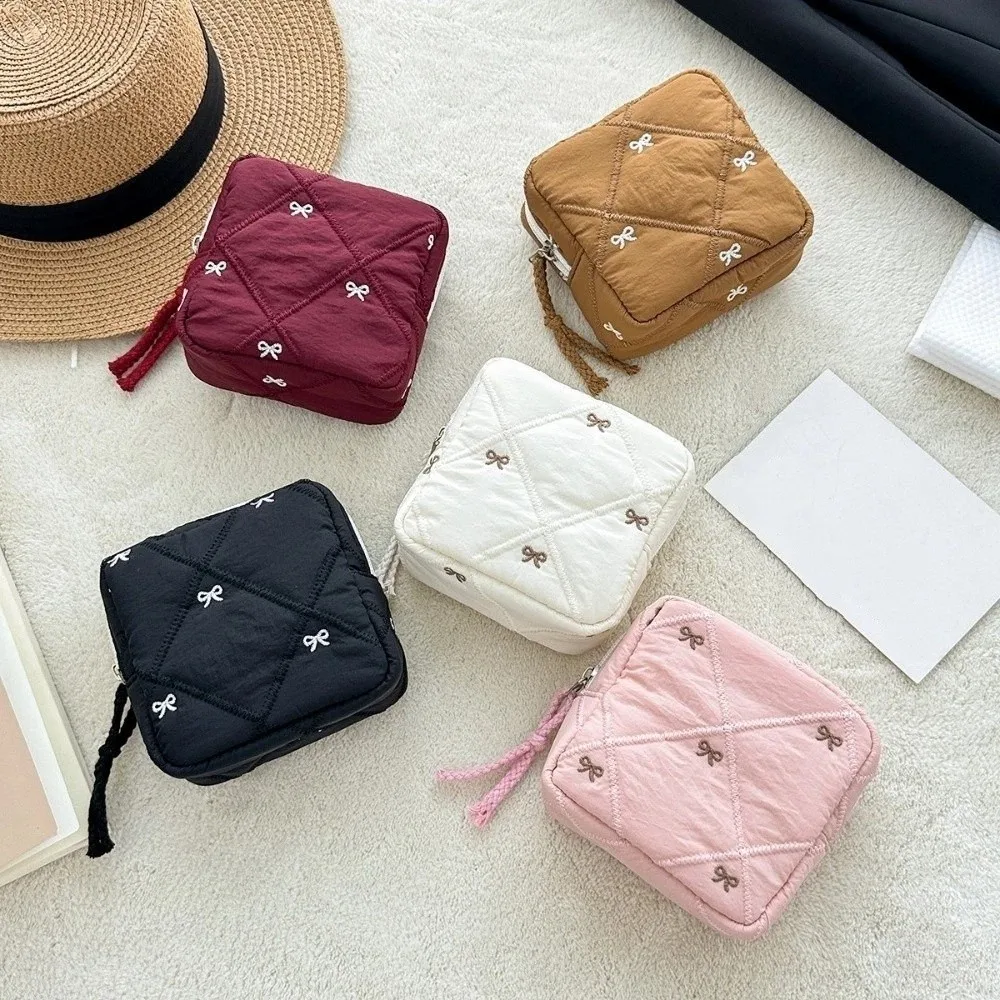 

Quilted Bow Cosmetic Bag Multi-functional Large Capacity Toiletry Bag Portable Polyester Sanitary Napkin Storage Bag Gift