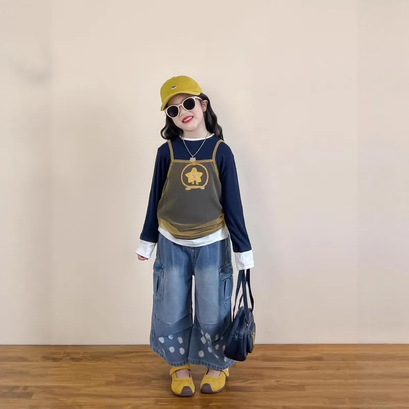 

Комплект для девочек, осень 2023, повседневный модный желтый сетчатый топ с лямкой на шее, футболка с принтом звезды, рабочая одежда в горошек, джинсы, комплект из трех предметов