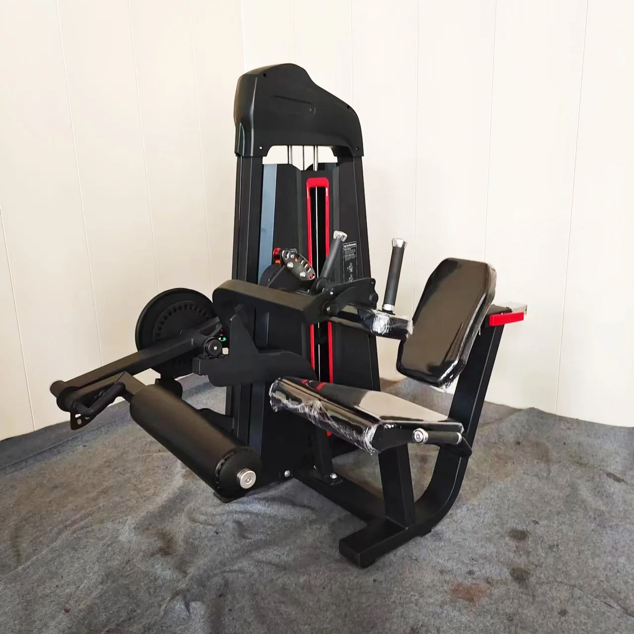 Dual-Function Indoor Gym Trainer for Strength Training Custom Leg Extension Leg Curl Fitness Equipment for Bodybuilding Training