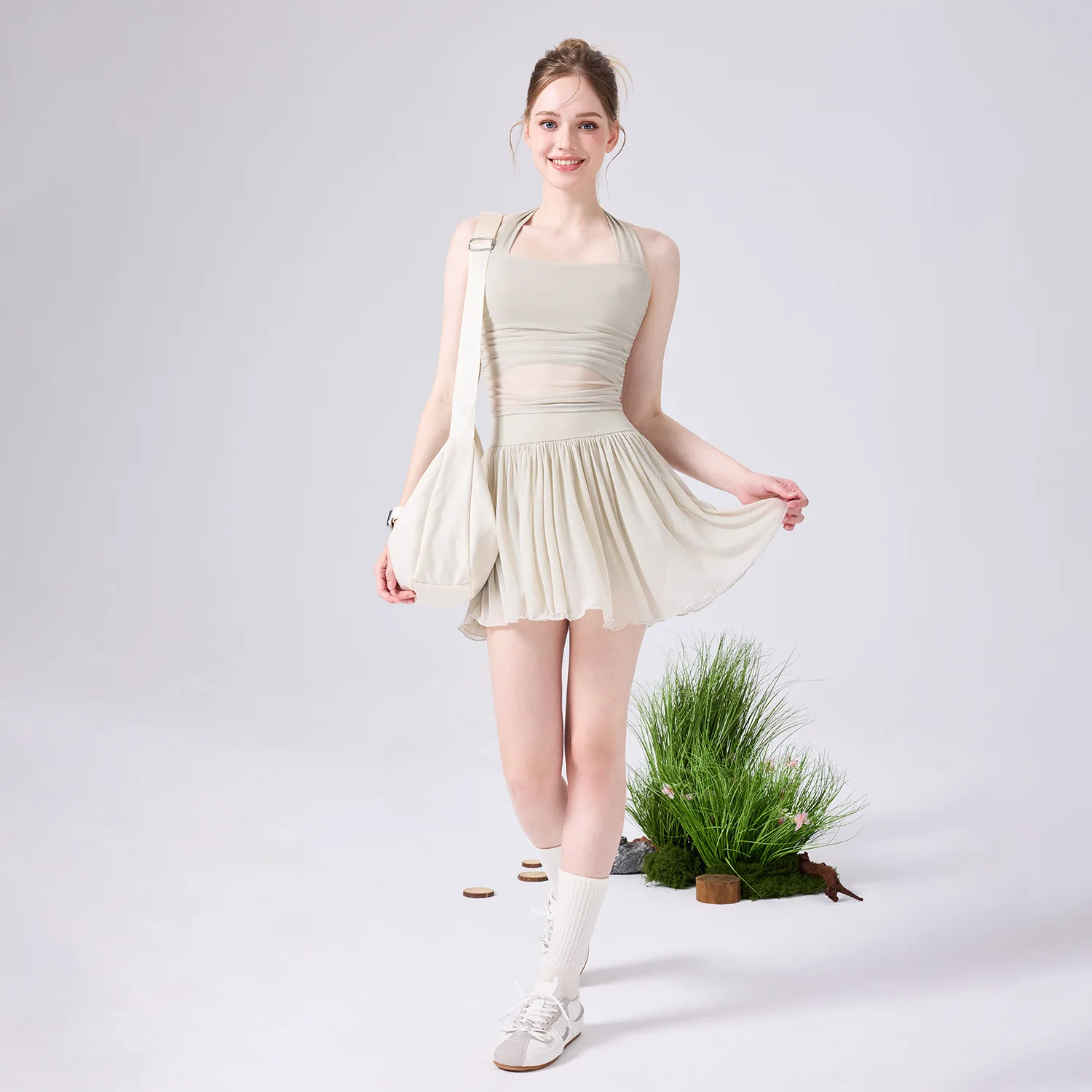 

Cloud Yoga Clothes Neck Vest Women's Beauty Back Mesh Top Fake Two-piece Skirt Anti-light Cake Edge Skirt