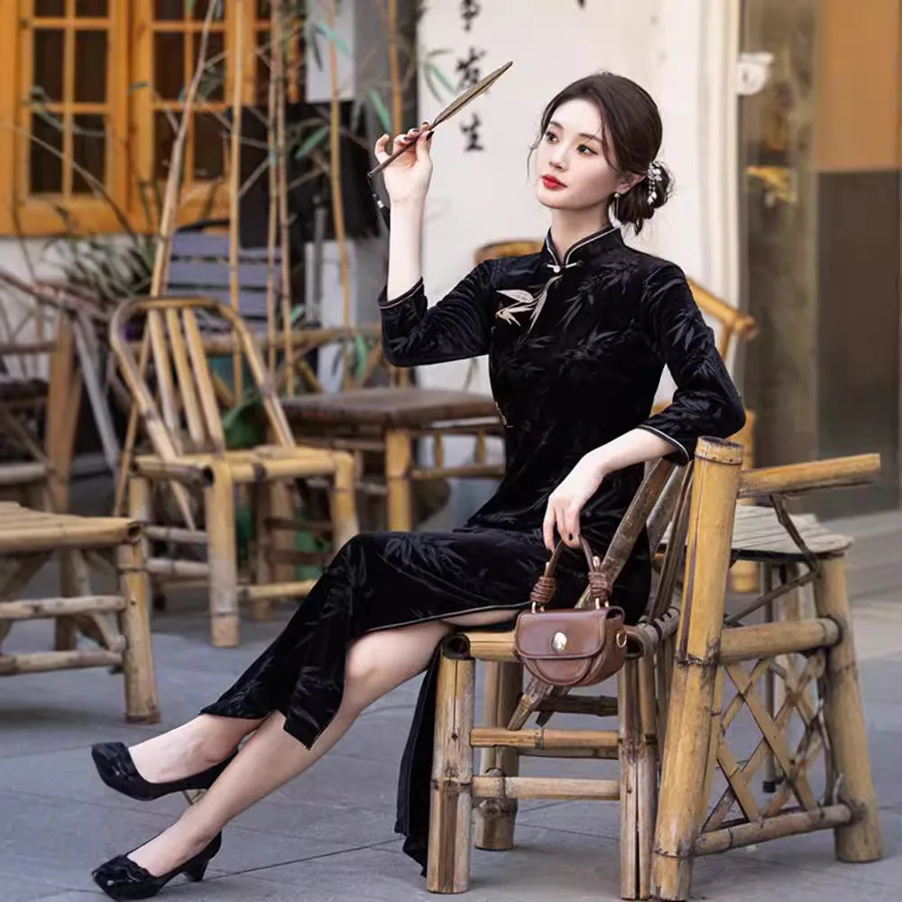 Black Elegant Vintage Cheongsam Traditional Mandarin Collar New Chinese Style Qipao Autumn Winter Velvet Dress Luxury 3XL Qipaos