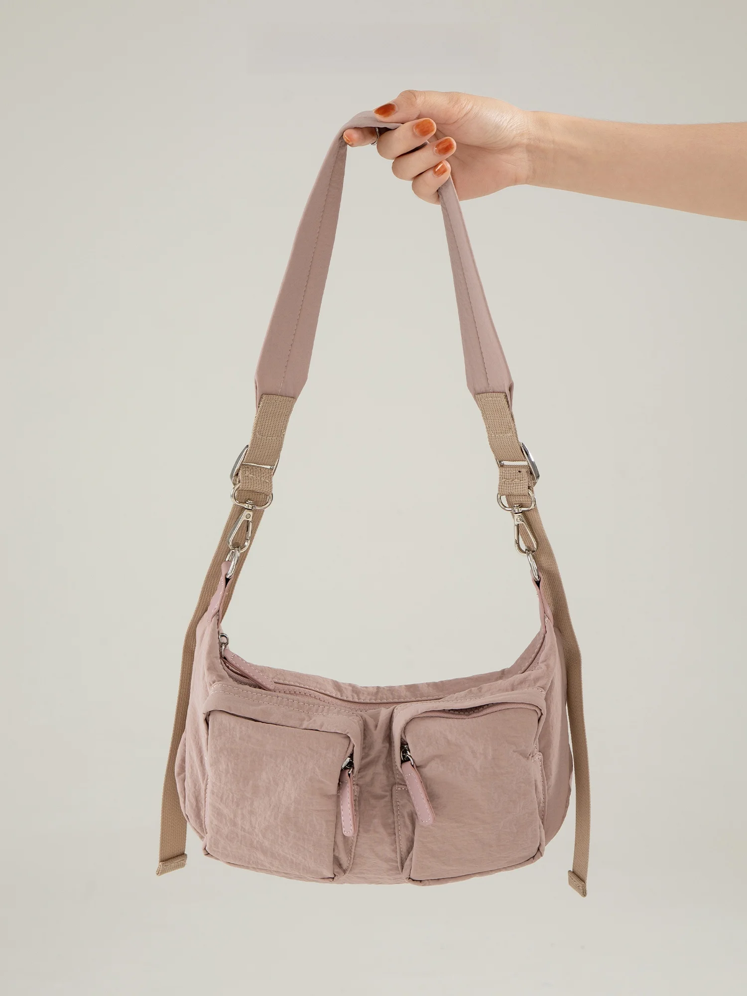 

Dotlyn Casual Minimalist Nylon Motorcycle Bag Crossbody Single Shoulder Commuter Bag Korean Workwear Style Small Design