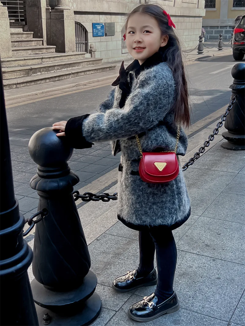 حقيبة كتف للأطفال للجنسين على الطراز الكوري، حقيبة كروس صغيرة عصرية بطبعة الفهد، حقيبة أطفال جديدة بحزام سلسلي.