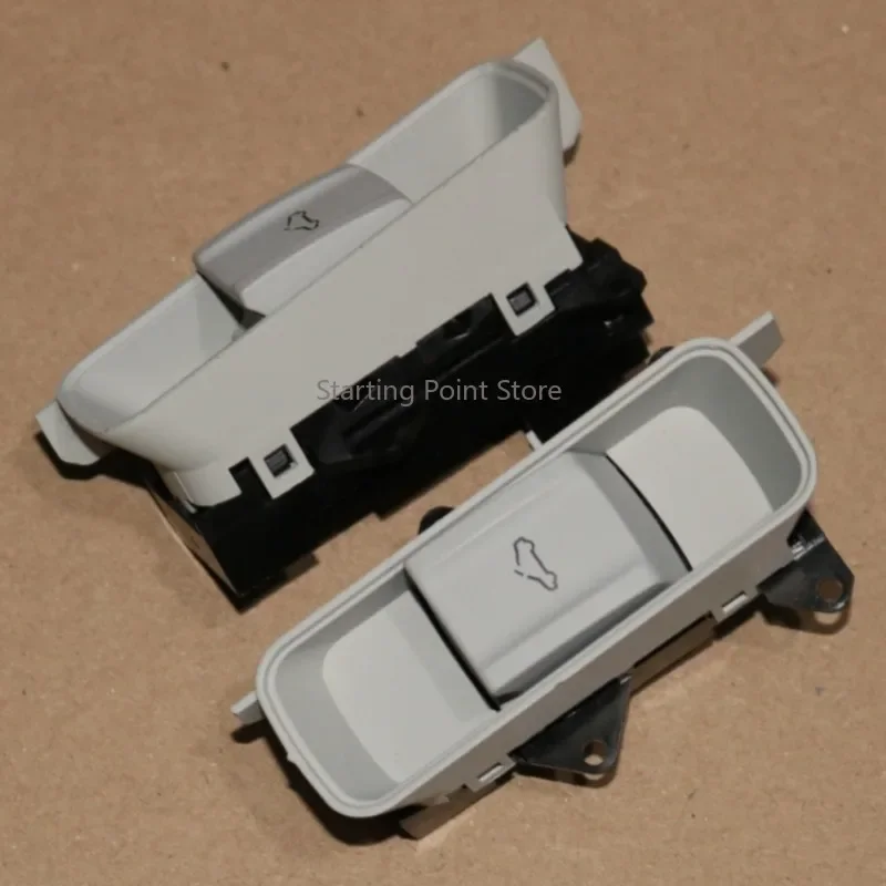 

Suitable for 13-20 Audi A1 Sunroof Curtain Rolling Curtain Switch Key Sliding Switch 8X0/8VD 959 613