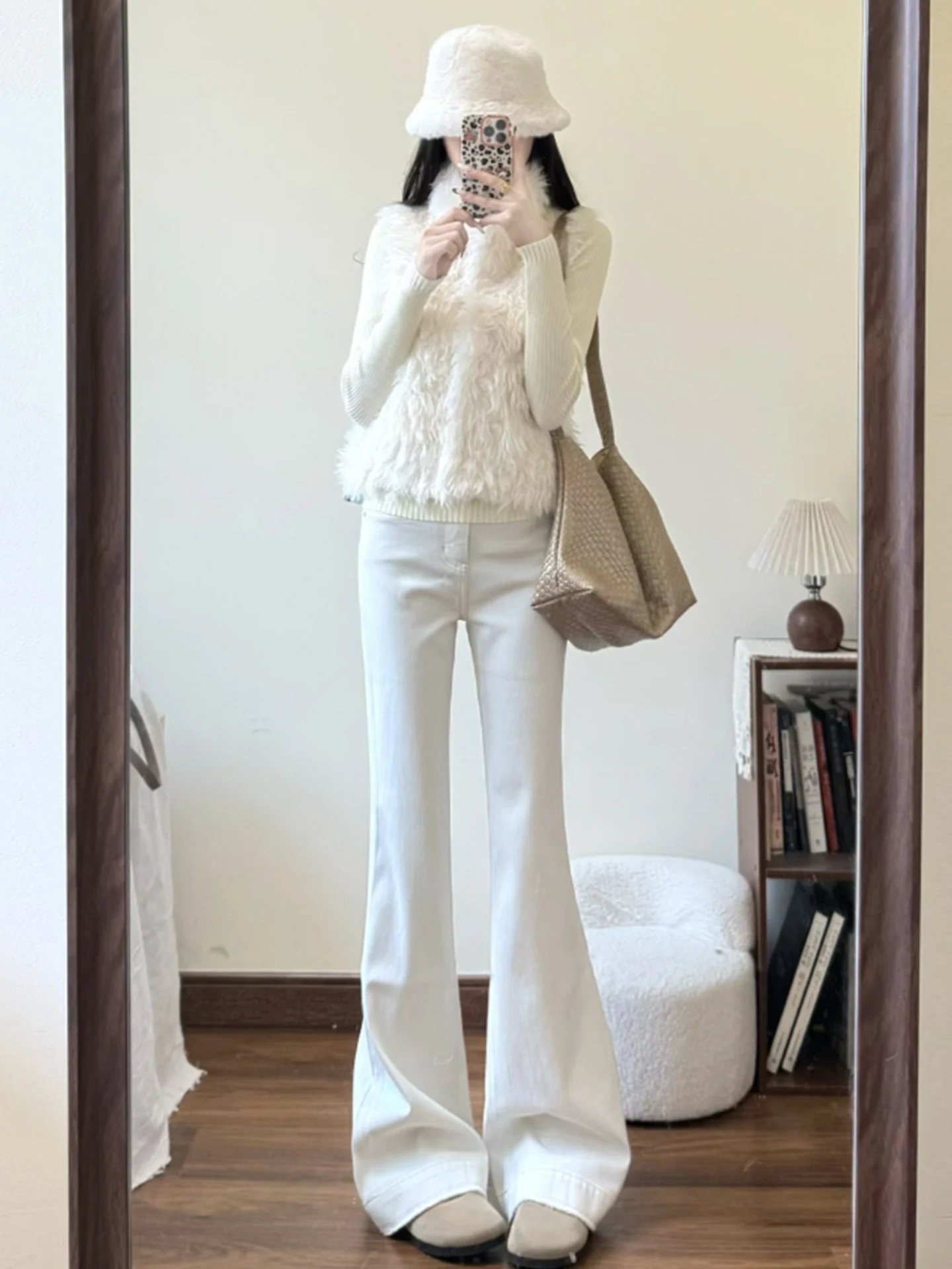 

Джинсы-клеш с высокой талией для женщин, большие размеры, белые джинсовые брюки, утягивающие, для полных, осенняя новинка