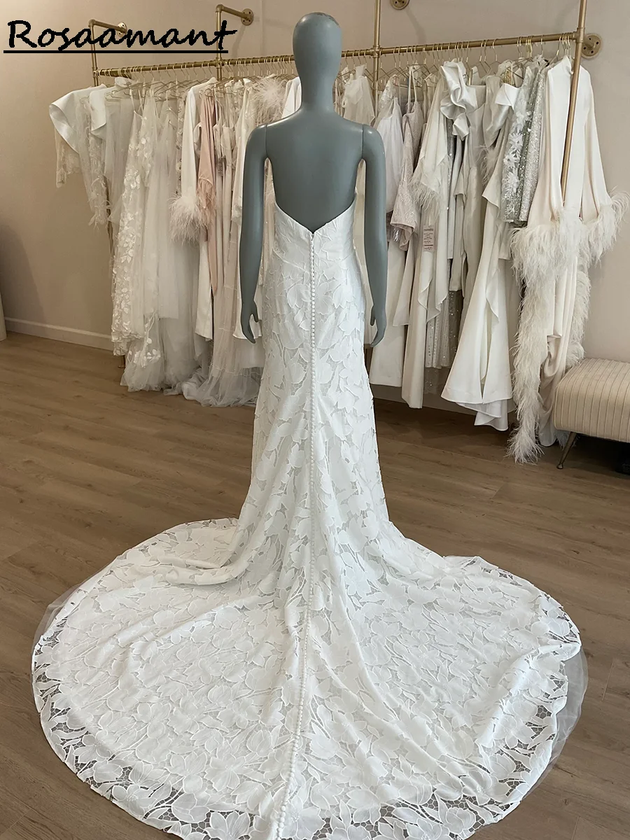 最新のストラップレスマーメイドウェディングドレスノースリーブアップリケレースカントリーブライダルドレス