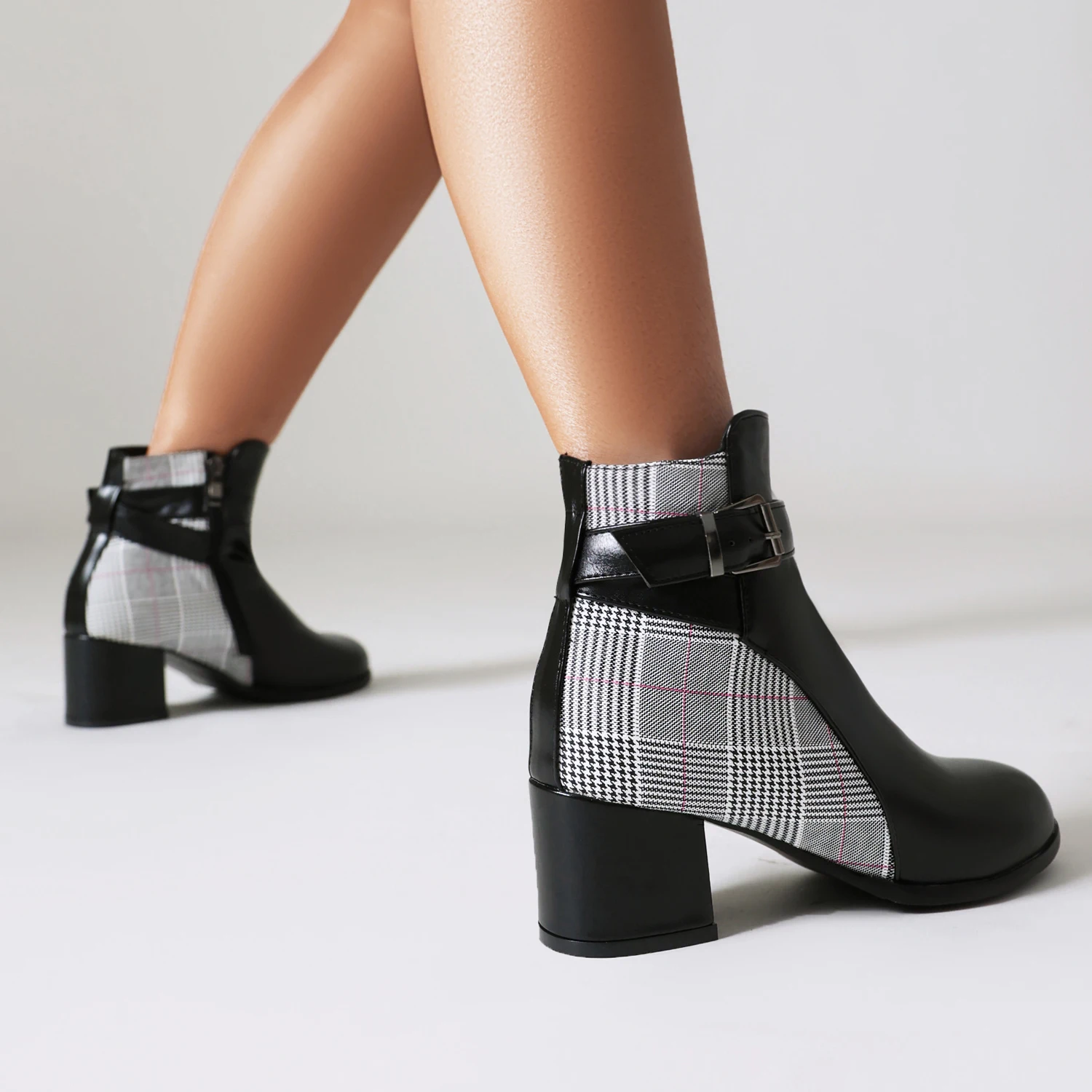 Checker Fabric Patchwork PU Ankle Cross Metal Belt Buckle Neutral Short Boots Side Zipper Thick Heel Autumn Short Boots