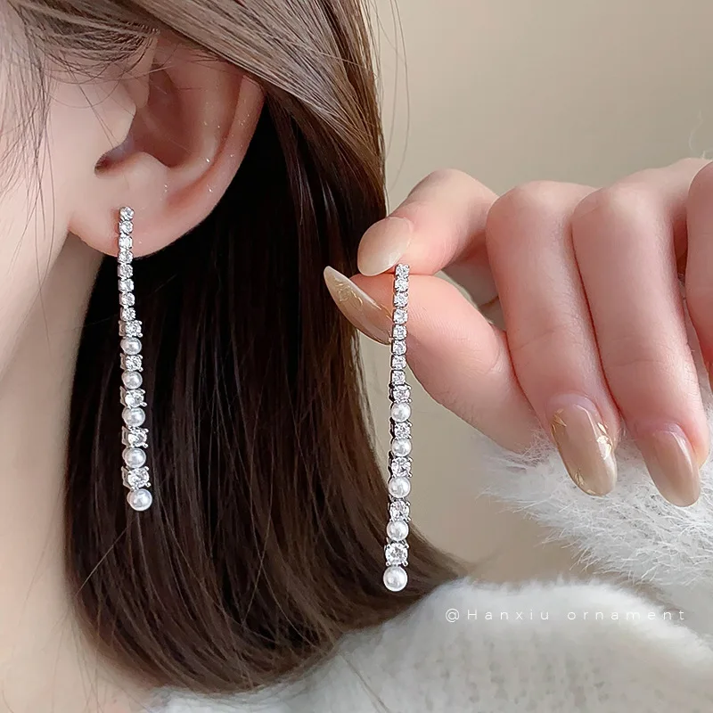 

Silver Needle Geometric Pearl Fringed Earrings Light Luxury High-end Atmospheric Earrings Fashion Versatile Earrings Design