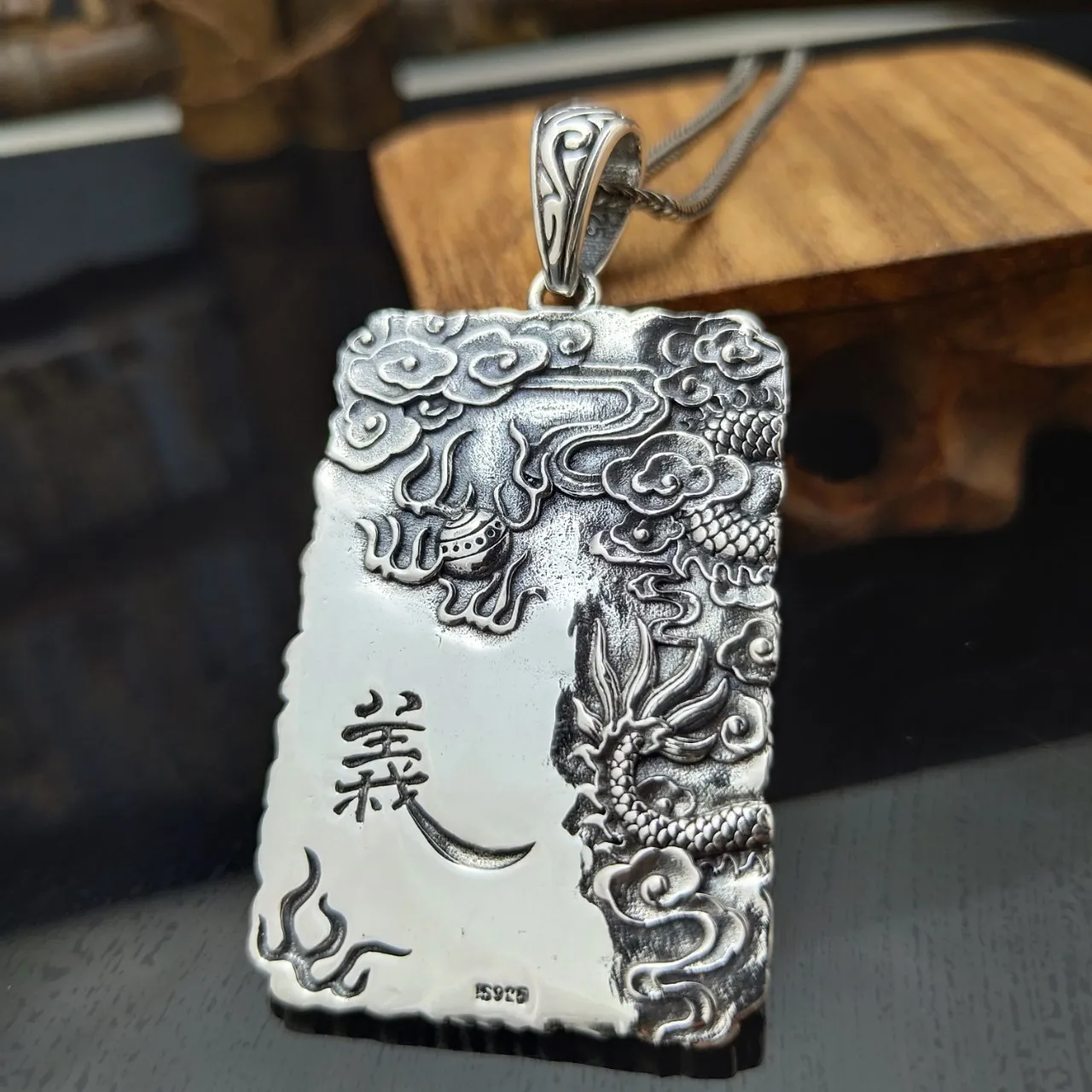 Sterling silver stylish domineering guan guan yun changqinglong necklace pendant retro taiyin zhongyi buddha cards listing