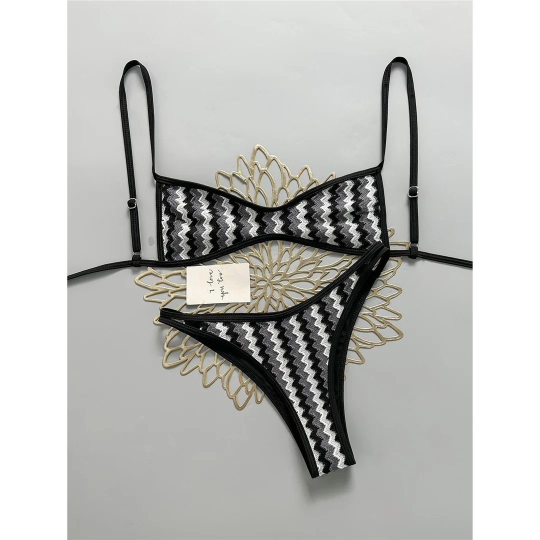 2026 Gestreifter High-Leg-Cut Brasilianischer Bikini Damen-Badeanzug Zweiteiliger Bikini-Set Badebekleidung Badeanzug V8216 – Detail 20