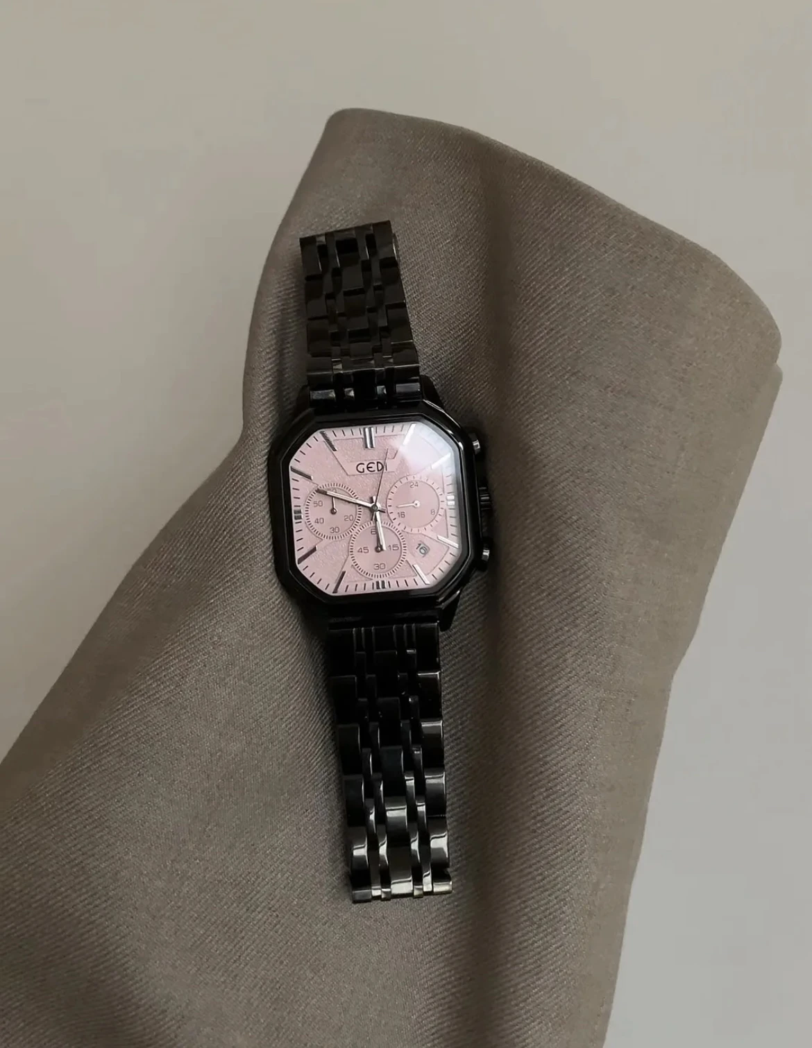 New Women'S Trendy Watch, Square Large Dial, Black And Pink Design, Casual Couple'S Watch, High-Quality Selected Timepiece.