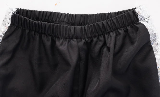 Kinder Hip-Hop-inspirierter Popstar-Paillettenanzug mit komplettem Zubehör: Hut, Handschuhe, Sonnenbrille für Halloween-Bühnen-Rollenspiele – Detail 13