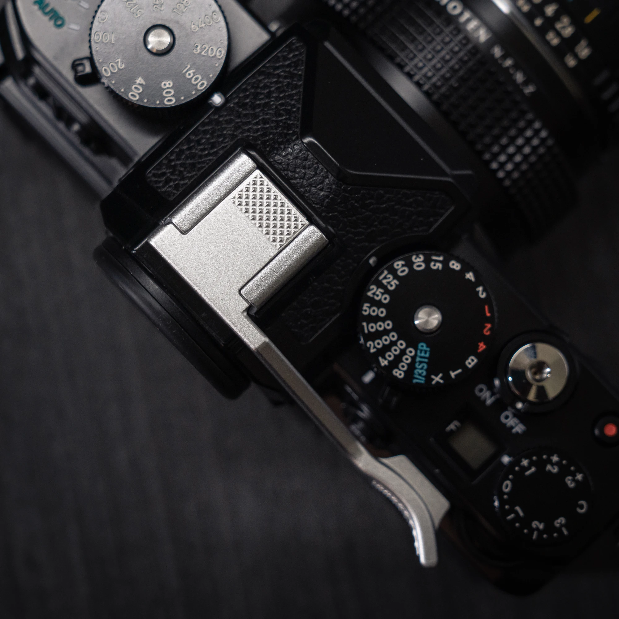 Aluminium-Metall-Handgriff mit Daumenaufnahme für Nikon ZF Kamera – Detail 12