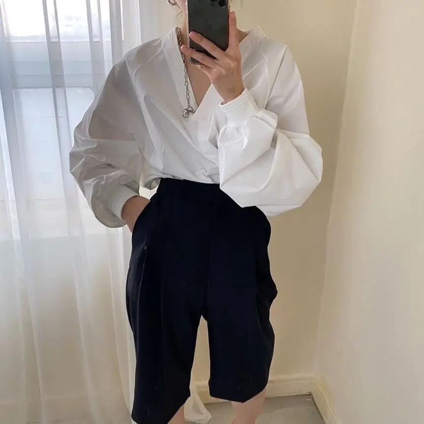 Autumn Simple Elegance V-Ne Svel Loose Pure Color Lantern Sve irt Women's Top Faion Versatile Long Sve Poly...