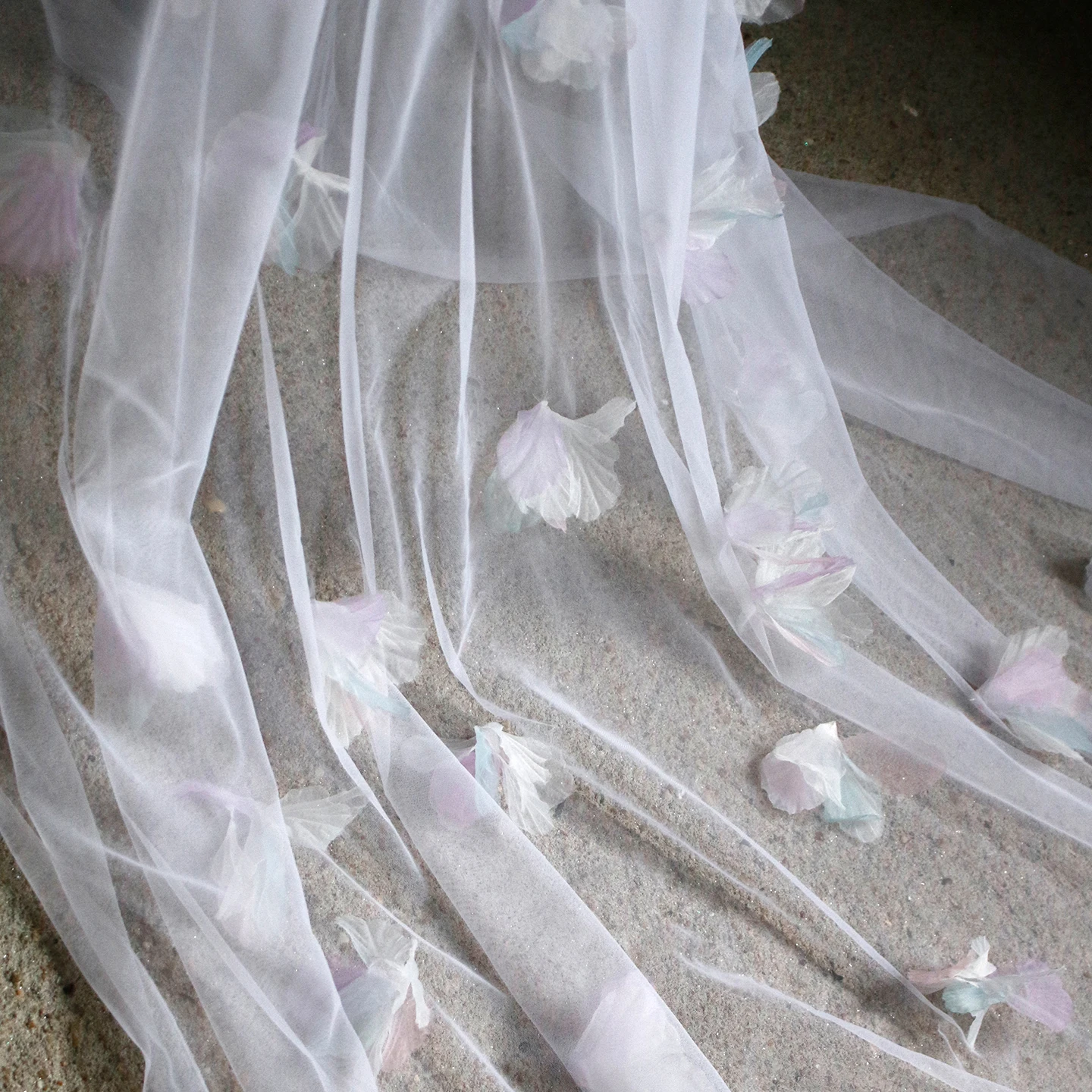 

Color Dream Mesh Three-dimensional Petal Gauze Curtain Fabric, Creative Skirt Clothing Handmade DIY Background Decorative Fabric