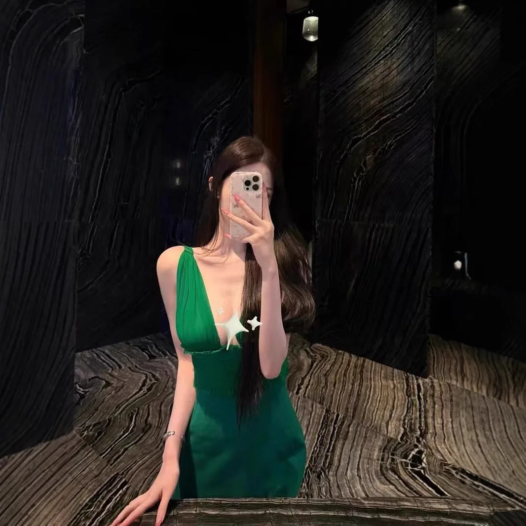 Zielona seksowna sukienka midi z głębokim dekoltem w szpic dla kobiet 2025 Letnie sukienki imprezowe bez rękawów Moda Wysoka talia Y2k Odzież